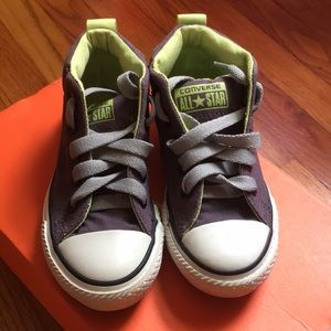 Converse shoes size 11
